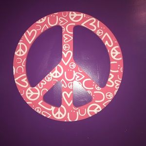 Pink Piece sign wall decor